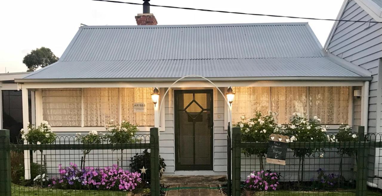 That Seaside Cottage - Fully Equipped Home, 4 Bedrooms On The Foreshore Tooradin Extérieur photo