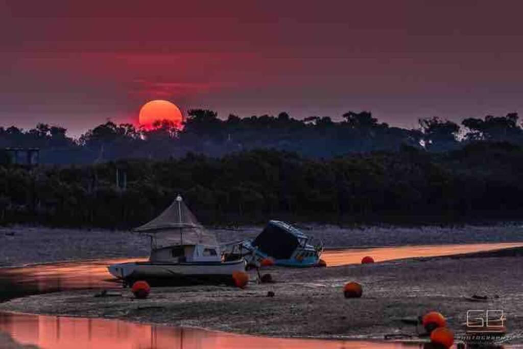 That Seaside Cottage - Fully Equipped Home, 4 Bedrooms On The Foreshore Tooradin Extérieur photo