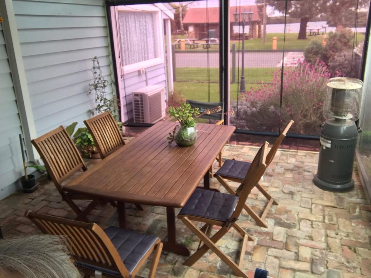 That Seaside Cottage - Fully Equipped Home, 4 Bedrooms On The Foreshore Tooradin Extérieur photo