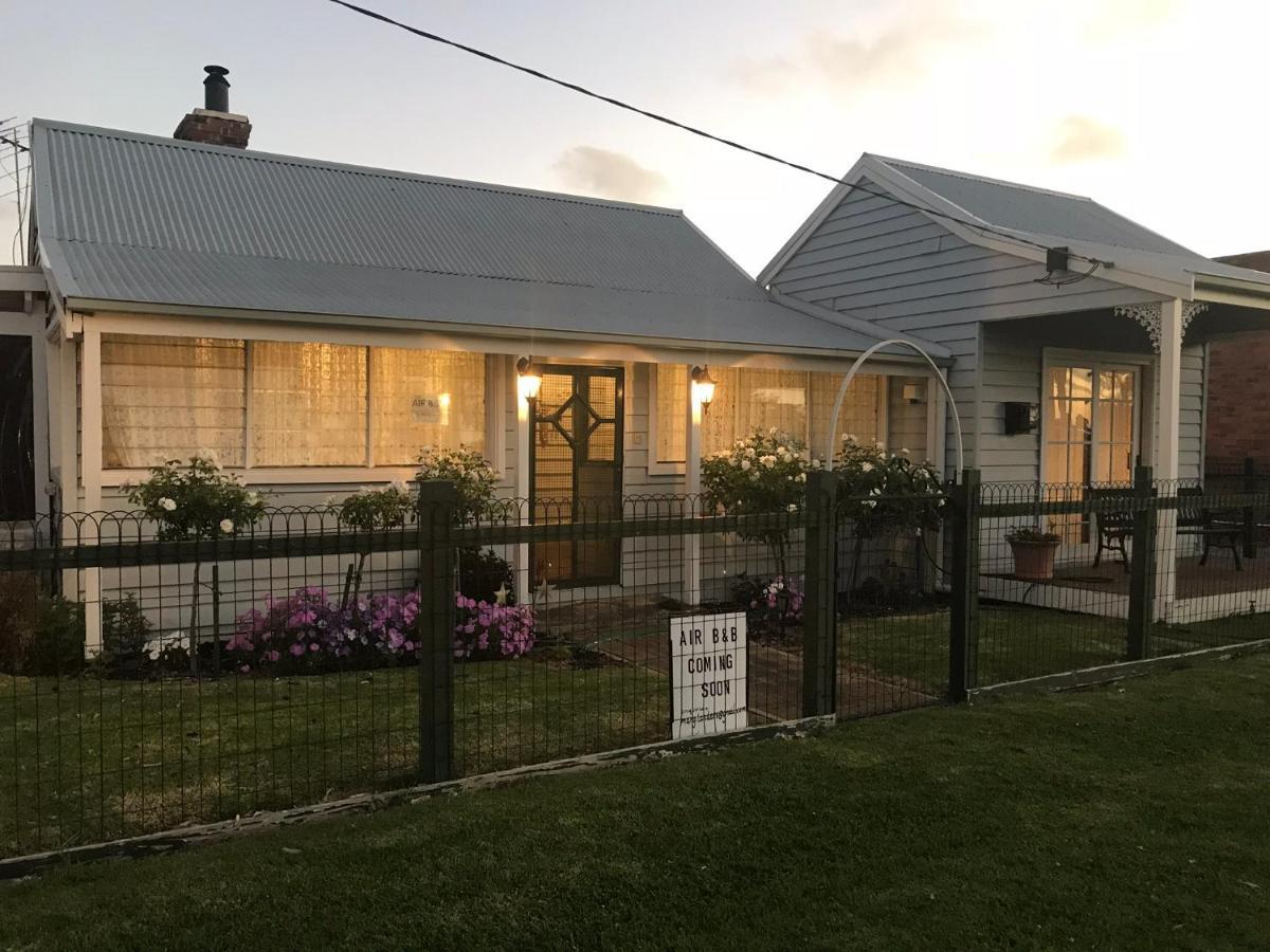 That Seaside Cottage - Fully Equipped Home, 4 Bedrooms On The Foreshore Tooradin Extérieur photo
