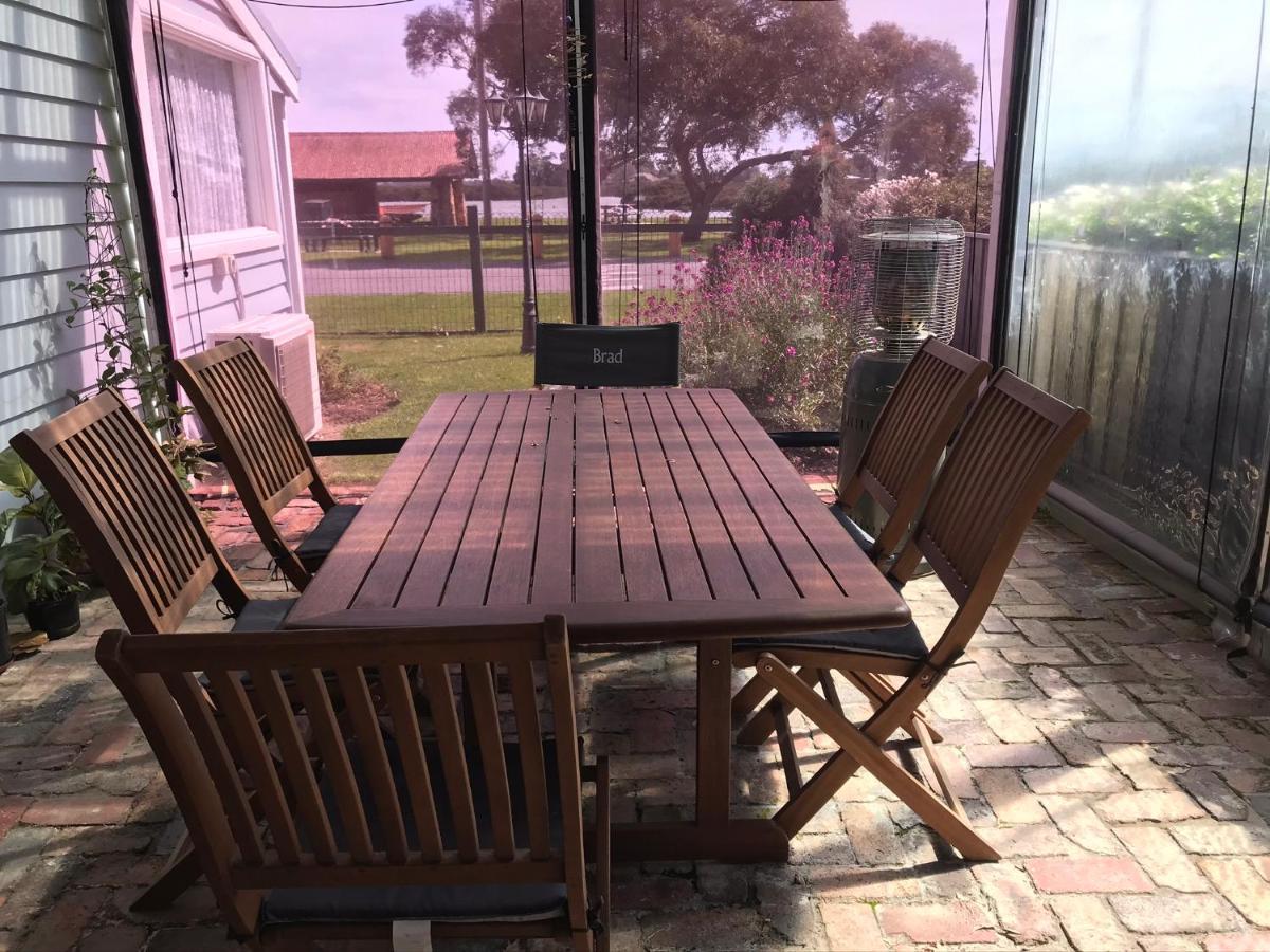 That Seaside Cottage - Fully Equipped Home, 4 Bedrooms On The Foreshore Tooradin Extérieur photo