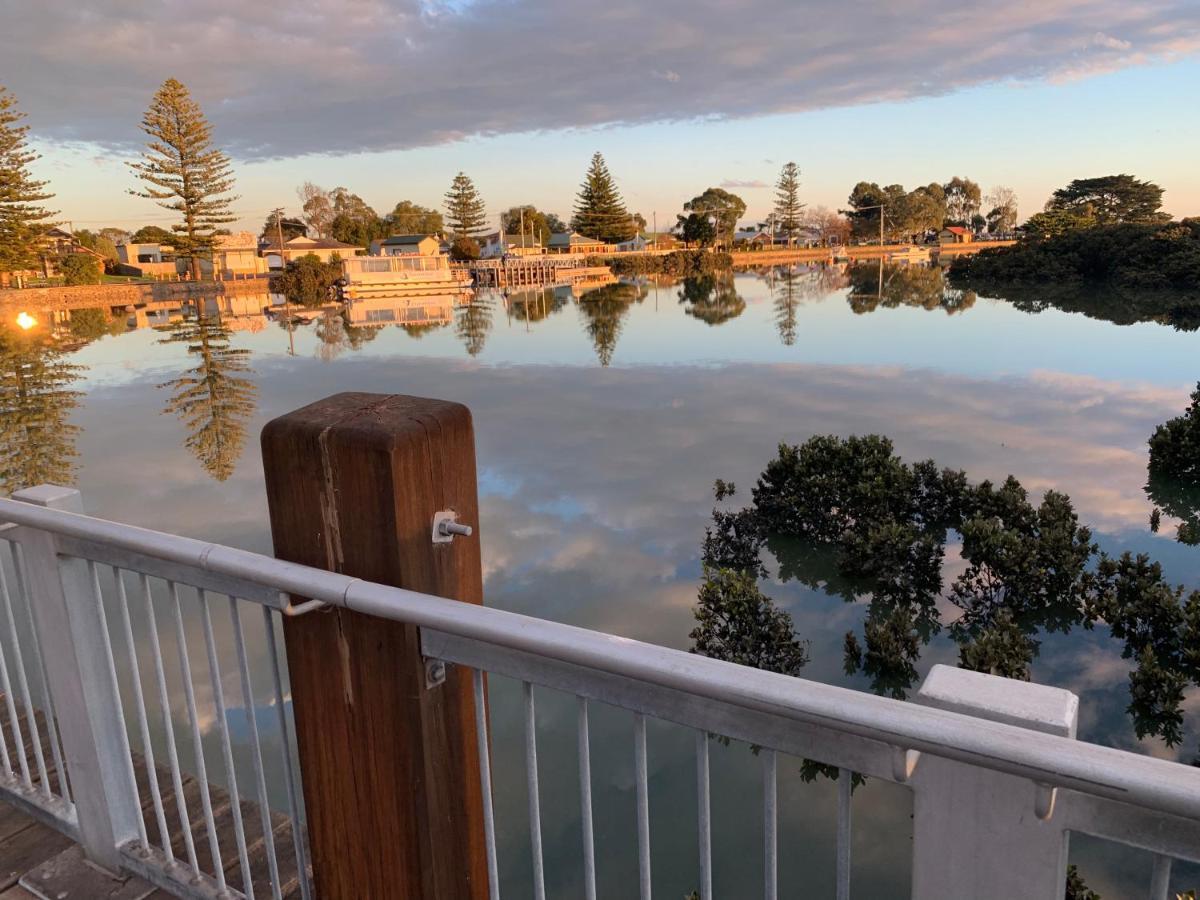 That Seaside Cottage - Fully Equipped Home, 4 Bedrooms On The Foreshore Tooradin Extérieur photo